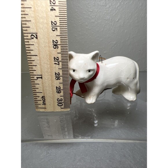 Vintage Takahashi White Porcelain Cat Figurine Christmas Ornament Japan Small - Picture 6 of 7